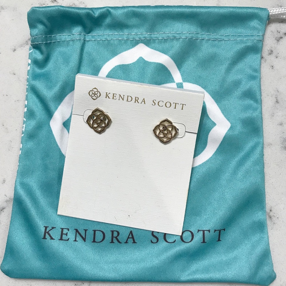 Kendra Scott Dira stud earrings in gold